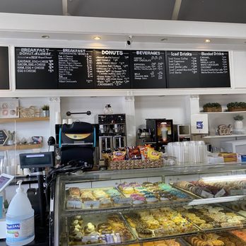 Rainbow Donuts - Front counter - Bakeries Near Me - Berkeley, California Rainbow Donuts - Front counter - Bakeries Near Me - Berkeley, California