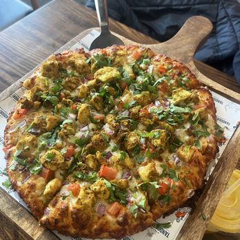 Tandoori Pizza - Soooo good - Pizza Near Me - Bellerose, New York Tandoori Pizza - Soooo good - Pizza Near Me - Bellerose, New York