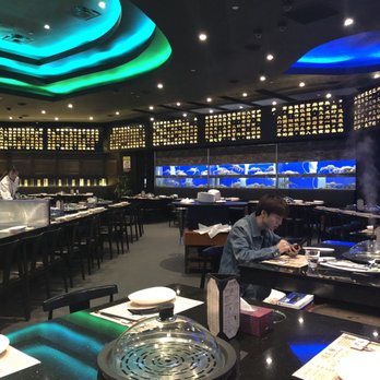 Day & Night Angus Beef King Crab - Amazing tanks - Seafood Near Me - Toronto, Ontario Day & Night Angus Beef King Crab - Amazing tanks - Seafood Near Me - Toronto, Ontario