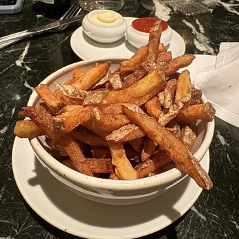 Restaurant La Prunelle - Fries - Canadian (New) Near Me - Montreal, Quebec Restaurant La Prunelle - Fries - Canadian (New) Near Me - Montreal, Quebec