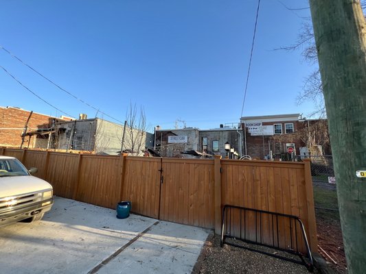 Streetcar Taps & Garden by null