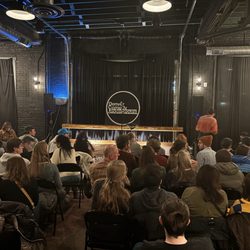 Denver Comedy Underground - Full house!