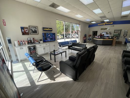 PRISTINE COMPLETE AUTO CARE