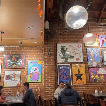 Zachary's Chicago Pizza - Pizza Near Me - Berkeley, California
