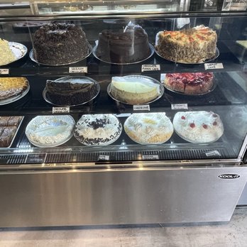 Lester's Diner - Display case. - Diners Near Me - Pompano Beach, Florida Lester's Diner - Display case. - Diners Near Me - Pompano Beach, Florida