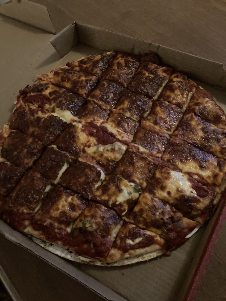 BEGGARS PIZZA Updated October 2024 18 Photos & 24 Reviews 3518