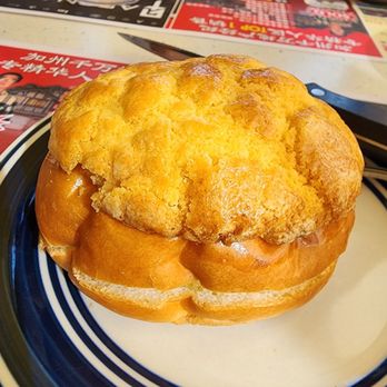 Longten Cafe - Pineapple bun with butter - Hong Kong Style Cafe Near Me - Monterey Park, California Longten Cafe - Pineapple bun with butter - Hong Kong Style Cafe Near Me - Monterey Park, California