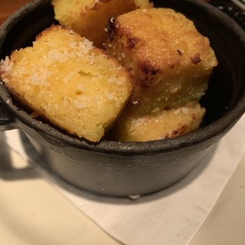 Rutherford Grill - Mini bites of cornbread - American Near Me - Rutherford, California