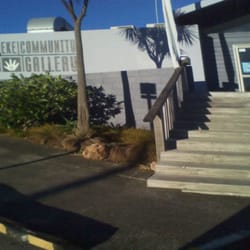 Waiheke Community Art Gallery - Waiheke Community Art Gallery entrance