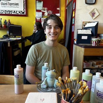Glazed Expressions - Arts & Crafts Near Me - Chicago, Illinois