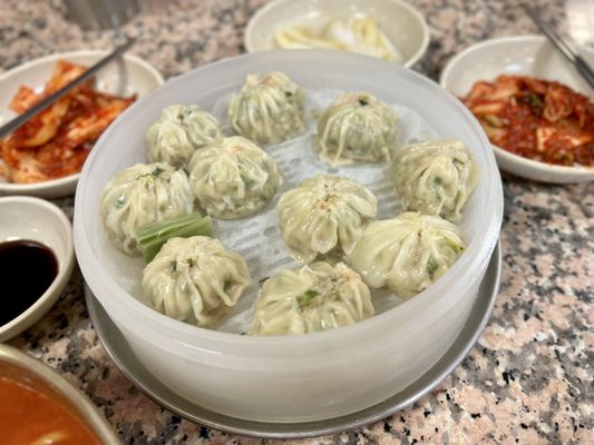 MDK Noodles (Myung Dong Kyoja) by null