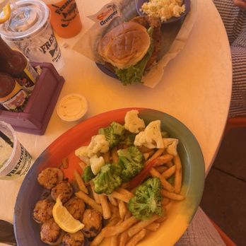 Frenchys South Beach Cafe - Sea Scallops & grouper sandwich - Seafood Near Me - Clearwater Beach, Florida Frenchys South Beach Cafe - Sea Scallops & grouper sandwich - Seafood Near Me - Clearwater Beach, Florida