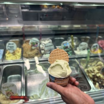 Gelateria Corniglia - Basil lemon - Ice Cream & Frozen Yogurt Near Me - Corniglia, SP Gelateria Corniglia - Basil lemon - Ice Cream & Frozen Yogurt Near Me - Corniglia, SP