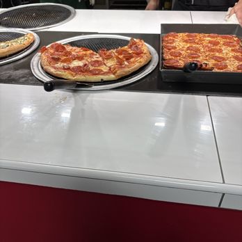 Cicis Pizza - Pizza bar kept exceptionally clean. Pizzas came out non-stop. Cheers to all the staff! - Pizza Near Me - San Antonio, Texas Cicis Pizza - Pizza bar kept exceptionally clean. Pizzas came out non-stop. Cheers to all the staff! - Pizza Near Me - San Antonio, Texas