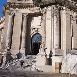 Le Minipalais - L'entrée du Mini Palais (située dans le Grand Palais)