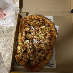 Westside Pizza - My $30 pizza immediately after delivery.