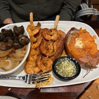 LongHorn Steakhouse - 7oz. LongHorn Salmon with 8ct. Redrock Grilled Shrimp - Steakhouses Near Me - Hollywood, Florida LongHorn Steakhouse - 7oz. LongHorn Salmon with 8ct. Redrock Grilled Shrimp - Steakhouses Near Me - Hollywood, Florida