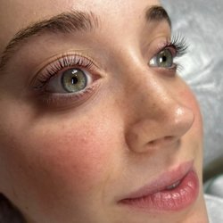 Melted Wax & Skin - L A S H L I F T

Instantly awaken your eye with this treatment, you won't regret it!