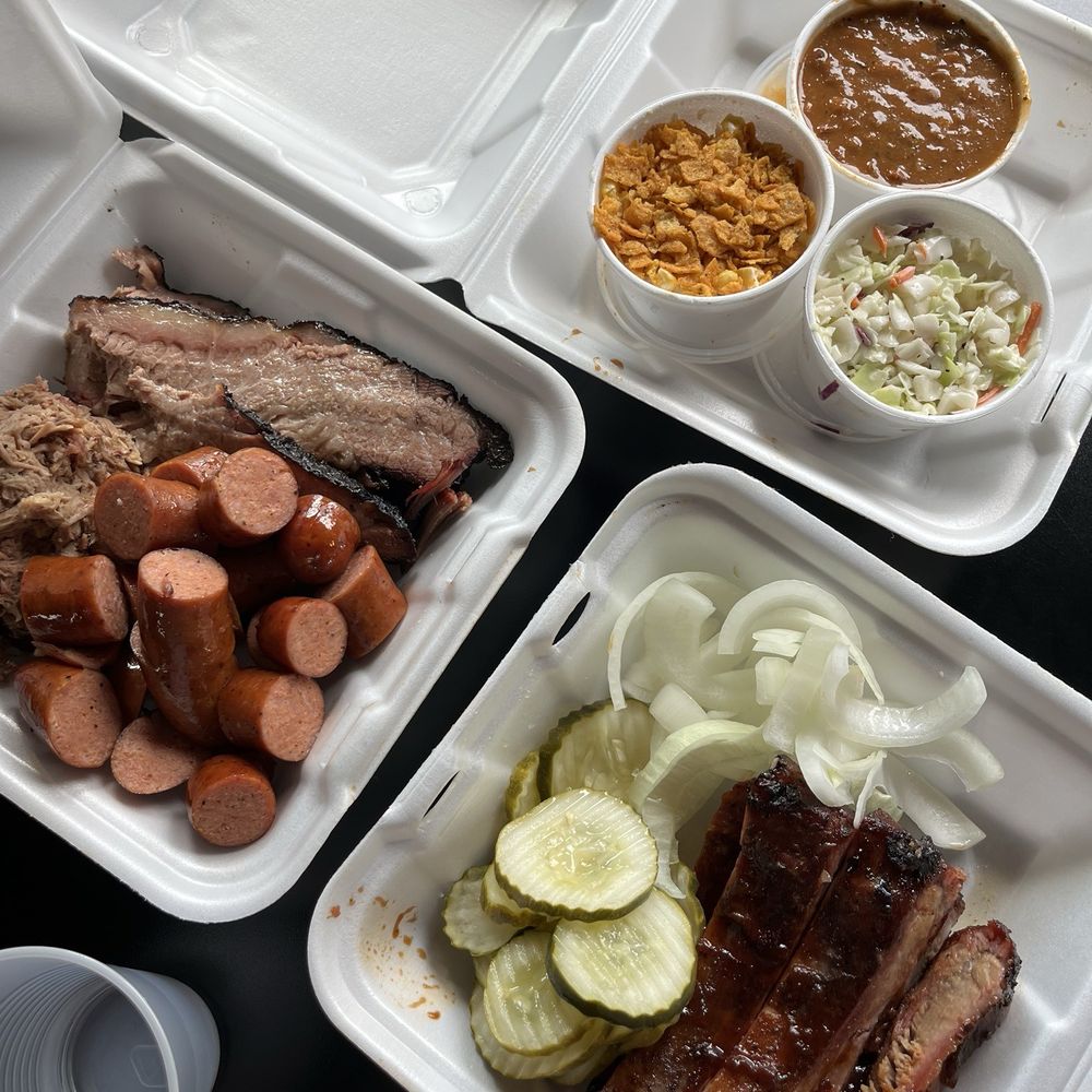 Firehole Bar-B-Que - Barbeque Near Me - West Yellowstone, Montana