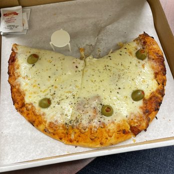 La Porteña - Mozzarella Pizza - Pizza Near Me - Tustin, California