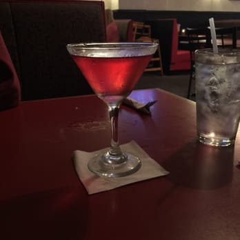 McDuff's Bar and Grille - Bars Near Me - Wayland, Michigan