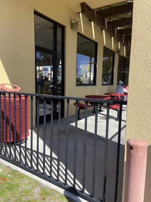 Del Taco by null