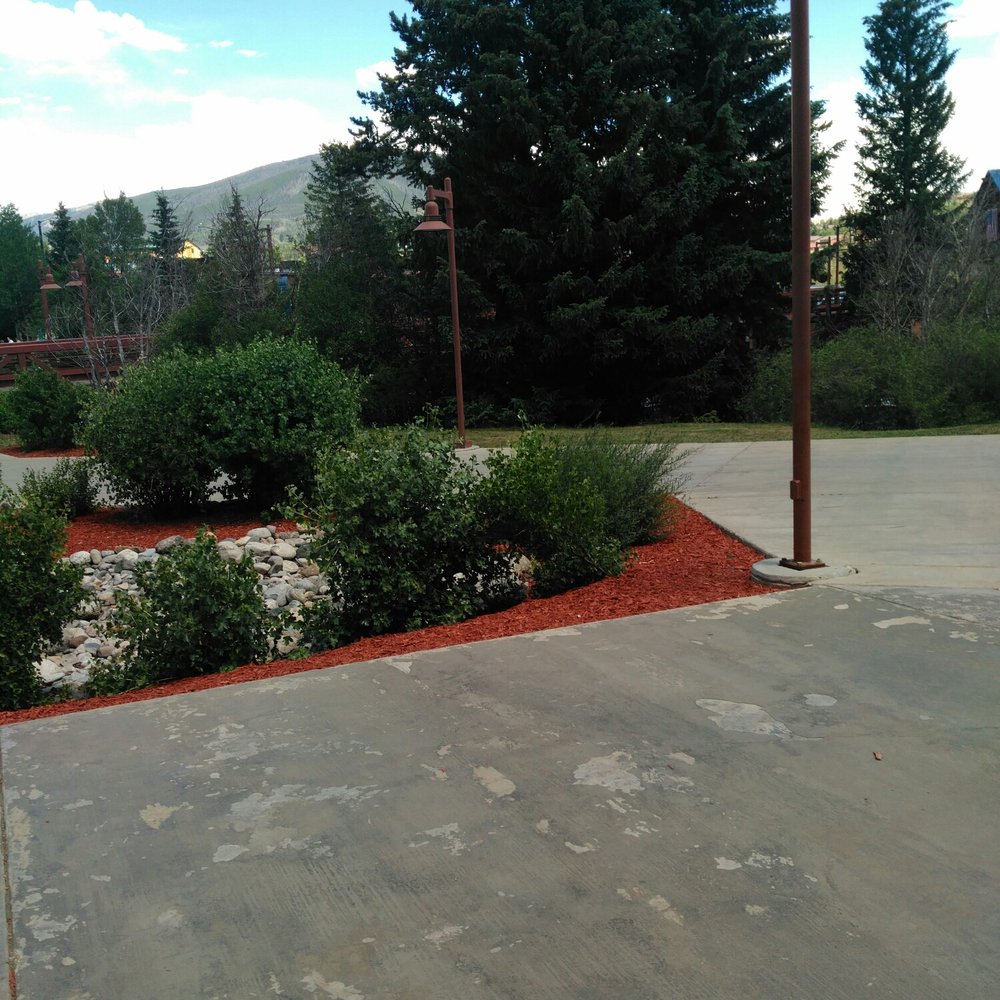 Silverthorne Towncenter - Shopping Centers Near Me - Breckenridge, Colorado