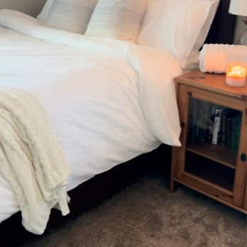 DW House cleaning - Bedroom (I lit the candle) - Home Cleaning Near Me