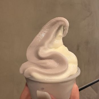 Shik Do Rak - Yogurt mixed blue berry and plain - Barbeque Near Me - Garden Grove, California Shik Do Rak - Yogurt mixed blue berry and plain - Barbeque Near Me - Garden Grove, California