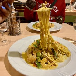 Lo Chalet - Look at these handmade noodles! I'm obsessed! Soooo amazing!