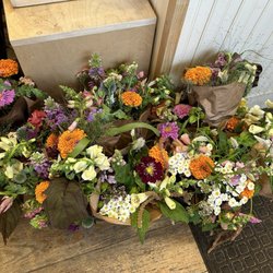 Rosemont Market And Bakery - Flower bouquet