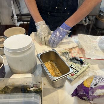 TX Rice Roll - Rice rolls being made - Taiwanese Near Me - Sugar Land, Texas TX Rice Roll - Rice rolls being made - Taiwanese Near Me - Sugar Land, Texas