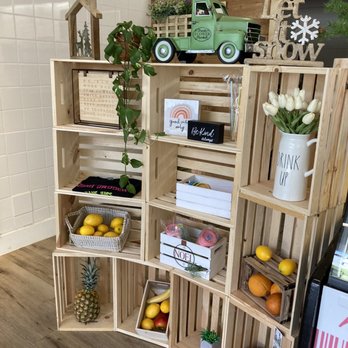 Sugah Daddeh's Kane Juice - Inside - Juice Bars & Smoothies Near Me - Aiea, Hawaii Sugah Daddeh's Kane Juice - Inside - Juice Bars & Smoothies Near Me - Aiea, Hawaii