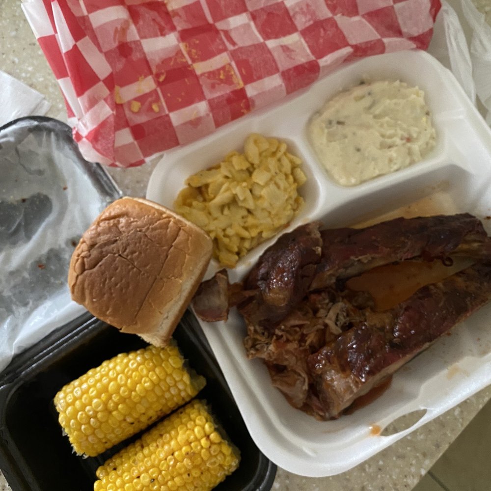 Lannie's Bar-B-Q - Combo platter consisting of RIBS & BRISKET with two sides corn on the cob and bread - Barbeque Near Me - Selma, Alabama