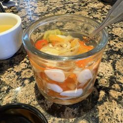 Spicy garlic condiment