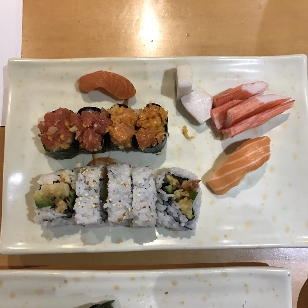 Gallery Sushi - Sushi Bars Near Me - Toronto, Ontario Gallery Sushi - Sushi Bars Near Me - Toronto, Ontario