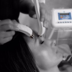 SkinSpa By Ivona - Non Surgical Facelift - Microcurrent Facial Treatment. Lift and Tone your skin