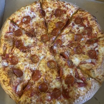 Vocellis - Pepperoni pizza - Pizza Near Me - Steubenville, Ohio Vocellis - Pepperoni pizza - Pizza Near Me - Steubenville, Ohio