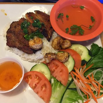 Pho Saigon - Grilled pork with shrimp on rice. Grilled pork and shrimp on vermicelli noodles. Add some chili sauce or shirachi to your taste... try it!!! - Vietnamese Near Me - Catonsville, Maryland