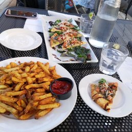 Garlic fries and bruchetta!