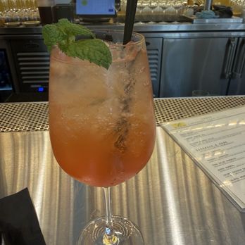 Met Her At A Bar - Market Berry Spritz - New American Near Me - Santa Monica, California Met Her At A Bar - Market Berry Spritz - New American Near Me - Santa Monica, California