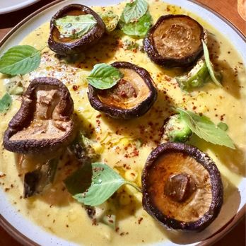 Pietramala - Shiitake mushrooms with creamy corn base and shisito peppers - Vegan Near Me - Philadelphia, Pennsylvania Pietramala - Shiitake mushrooms with creamy corn base and shisito peppers - Vegan Near Me - Philadelphia, Pennsylvania