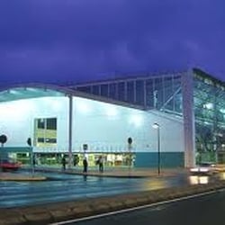 Estación Intermodal de Castellón - Una enorme estación de tren en cuyo interior cubierto también llueve cuando lo hace fuera.