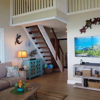 Sunset Shores Maui - View of living room and upper floor. - Vacation Rentals Near Me - Lahaina, Hawaii Sunset Shores Maui - View of living room and upper floor. - Vacation Rentals Near Me - Lahaina, Hawaii