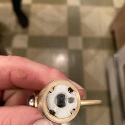 Yellow Bird Vacations - Broken oven knob.