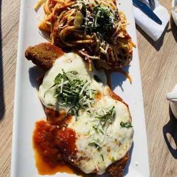 Del Lusso - Chicken Parmigiana - Pizza Near Me - Carlsbad, California Del Lusso - Chicken Parmigiana - Pizza Near Me - Carlsbad, California