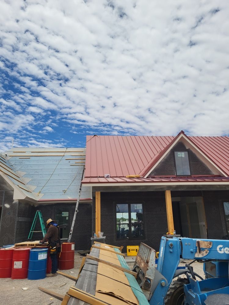 Slide of G&V Roofing