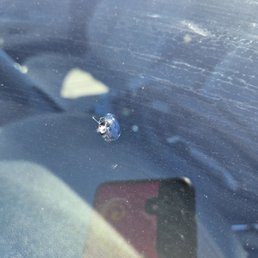 Before photo of chipped glass Before photo of chipped glass