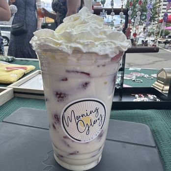 Morning Glory - Fresas con crema - Coffee & Tea Near Me - Reno, Nevada