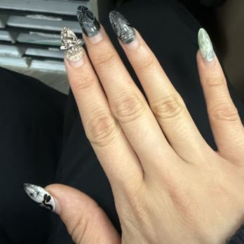 Chic Nails & Lashes - The nails I came in with. - Nail Salons Near Me - Los Angeles, California